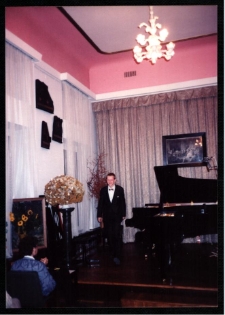 Tomasz Jocz przy fortepianie