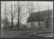 [28. 2. 1926 Danzig. Kleines Zeughaus am Wallplatz mit in der Nähe stehendem altem Gebäude