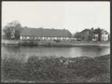 [9/5. 12. Kneipab Ansicht der Häuser von Kneipab dem Klein Banhof gegenüber]